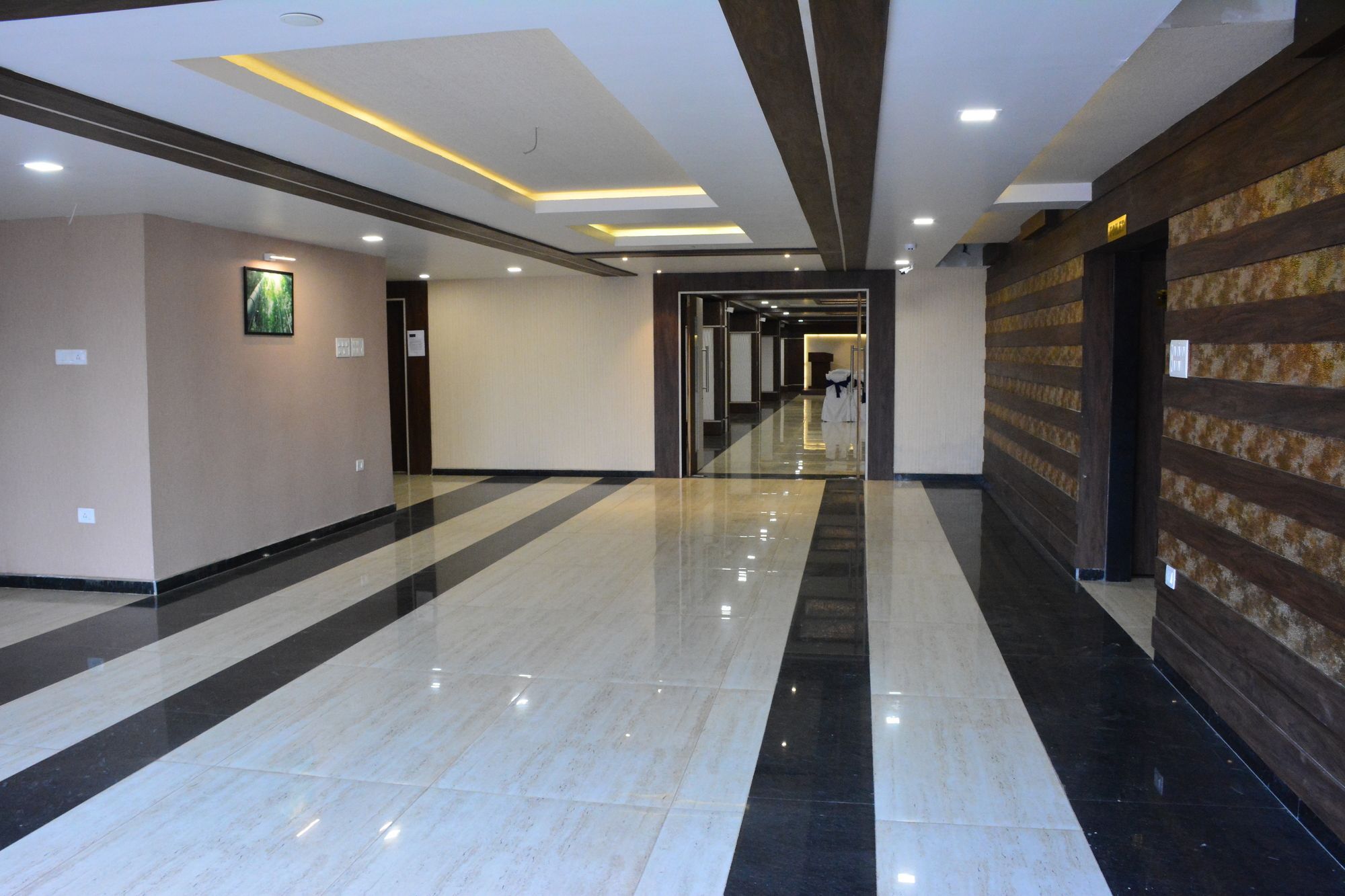The Suncity Bhubaneswar Buitenkant foto