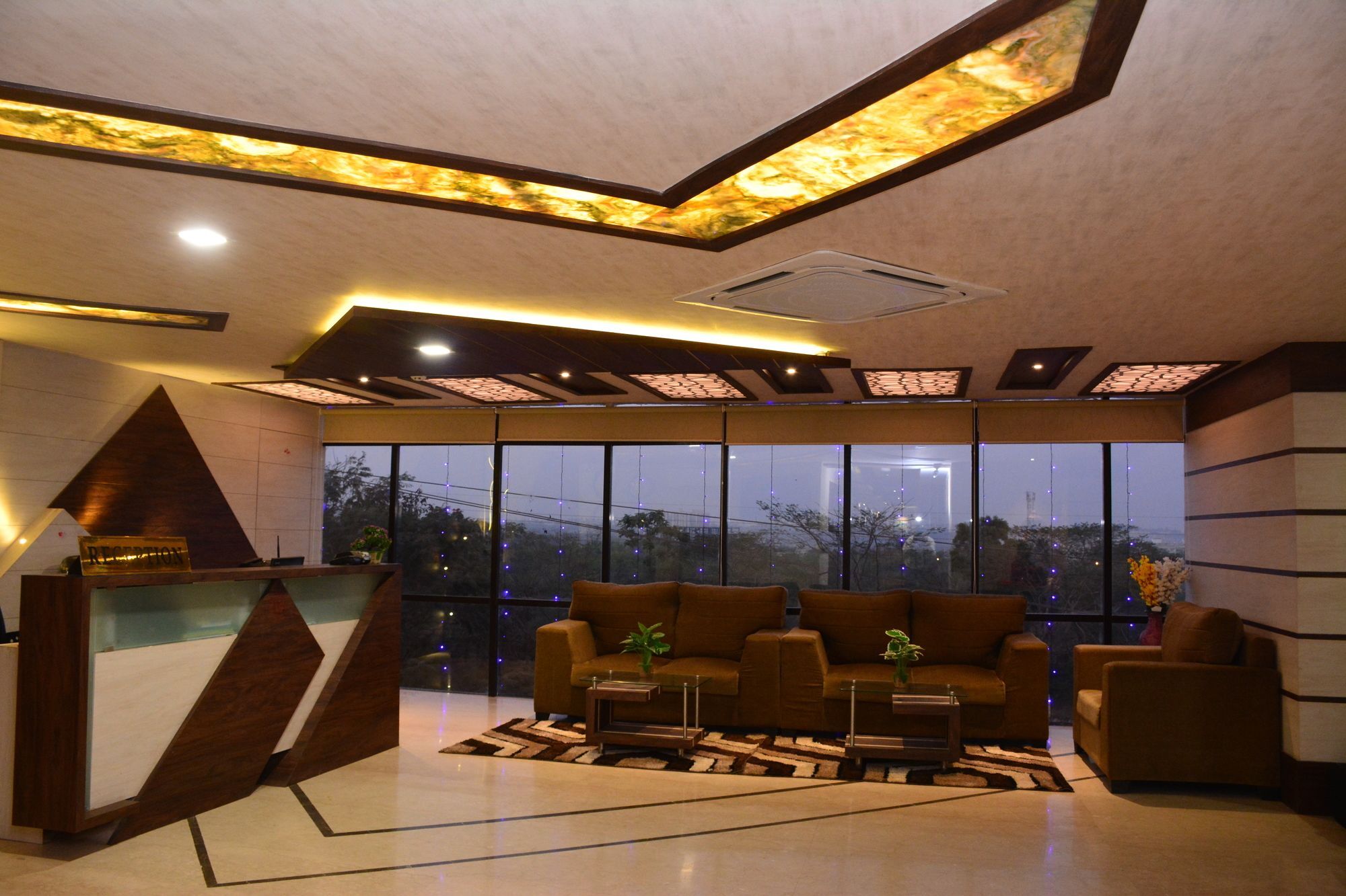 The Suncity Bhubaneswar Buitenkant foto